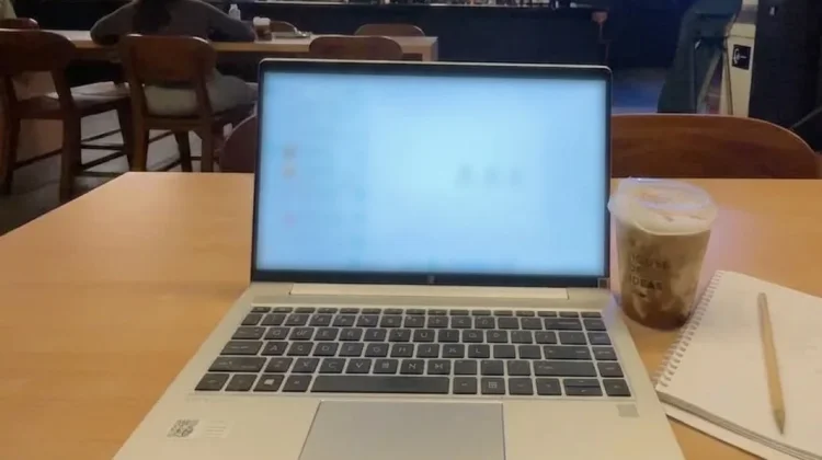 Work from Cafe, Penting atau Sekadar Tren?
