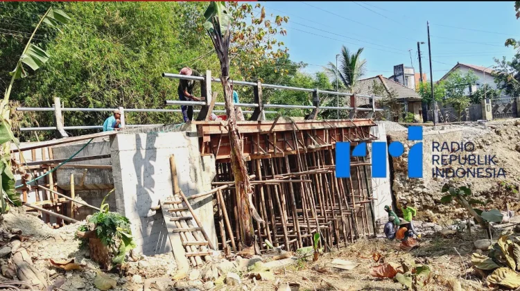 Tidak Layak Dilewati, Jembatan Kaliombo Rembang Direhabilitasi