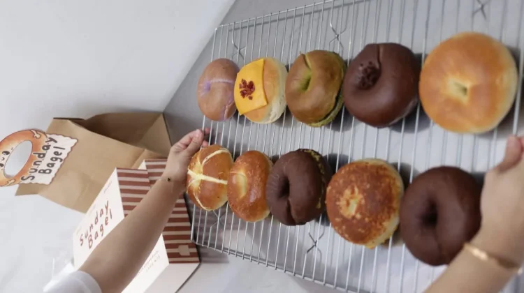 Korean Bagel, Roti Kekinian dengan Isian Cream Cheese yang Menggoda
