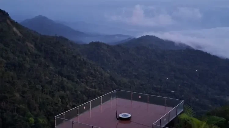 Menikmati Panorama Menoreh dari Ketinggian, Ada Glamping hingga Kolam Renang