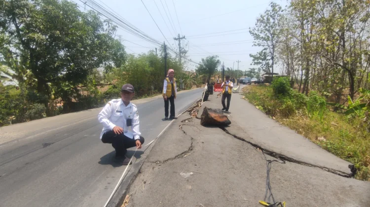 Ambles 4 Bulan, Jalan Kaliwungu-Boja di Protomulyo Kendal Segera Diperbaiki