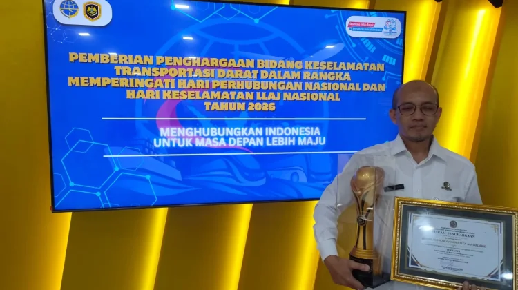 Konsisten Penuhi Standar Layanan, Dishub Kota Magelang Raih Penghargaan Kemenhub