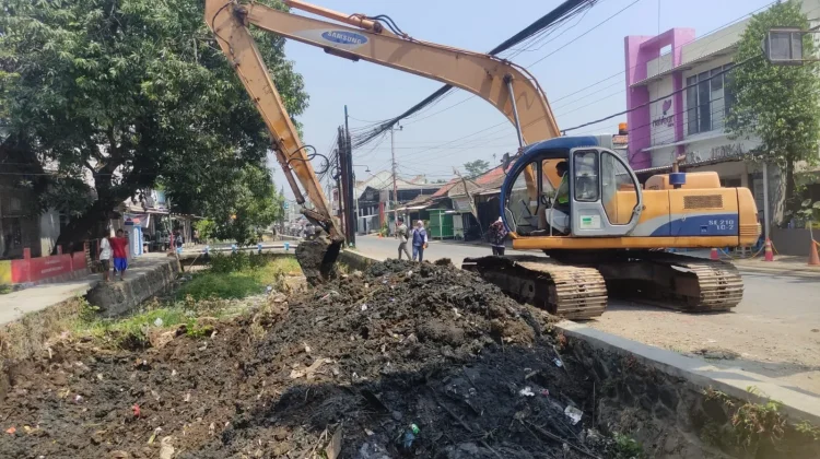 Dinas PUPR Kendal Kebut Normalisasi Sungai, Target Rampung Sebelum Musim Hujan