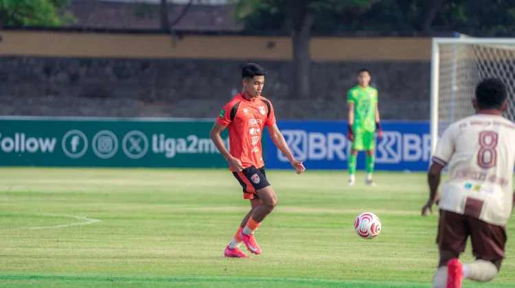 Jadi Pemain Liga 2, Aprianto Bikin Warga Kampung Rajin Nobar Kendal Tornado FC
