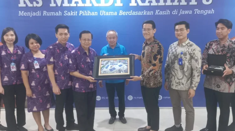 Menuju Green Hospital, RS Mardi Rahayu Kudus Gunakan PLTS Atap 416 kWp