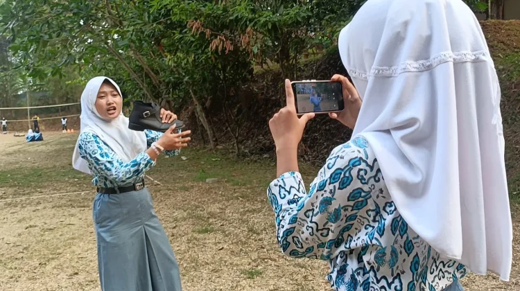 Jurnalastra SMA Negeri 1 Bandar, Kembangkan Kreativitas Siswa
