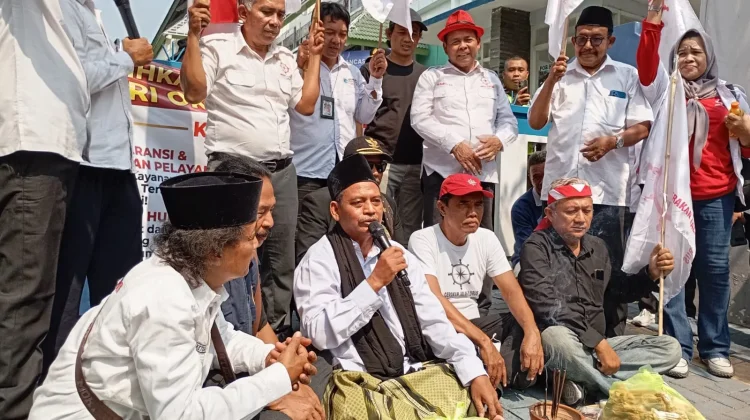 Gelar Aksi di BPN Jateng, GJL - Gamat Serukan Setop Pungli dan Korupsi