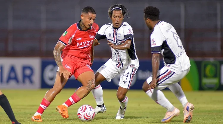 De Red FC Gagal Amankan Poin Penuh Saat Hadapi Persipura