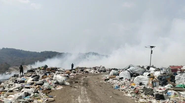 Kebakaran TPA Jatibarang, Kerugian Tidak Berhenti saat Api Padam