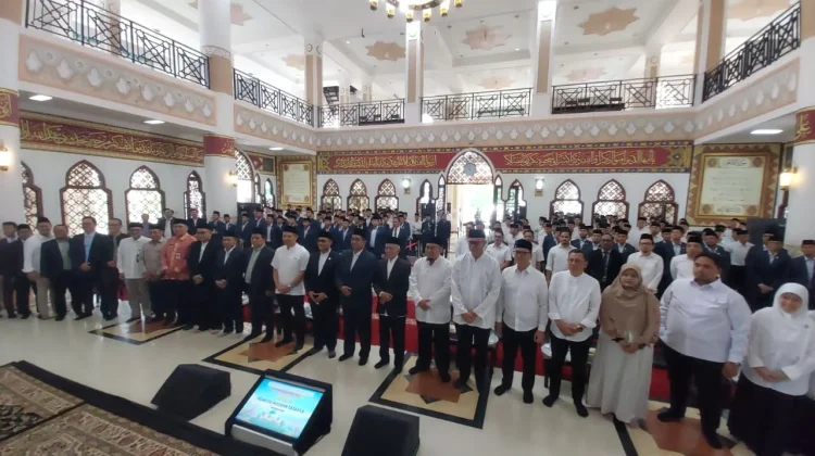 Kenalkan Pasar Modal ke Santri, OJK Tekankan Pentingnya Legalitas Investasi