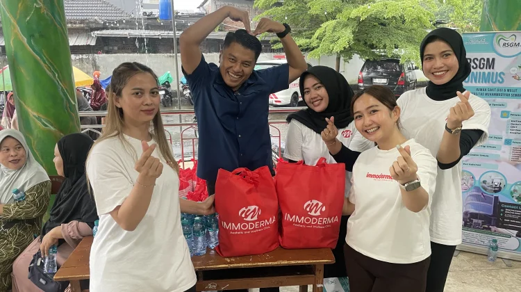 Sambut Ramadan, Immoderma dan Ade Bhakti Laksanakan Baksos di Masjid