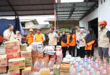 Pascabanjir di Gubug, PLN Salurkan Peduli Salurkan Sembako