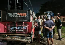 Polisi Tayu Hentikan Mobil dengan Sound Horeg
