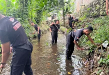 Wujudkan Jateng ASRI, Personel Brimob Kerja Bakti Massal
