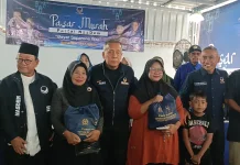 Safari Ramadan, Wakil Ketua DPR RI Saan Mustofa Bagikan Paket Sembako