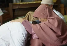 Jejak Sejarah dan Makna Sungkeman di Hari Kemenangan