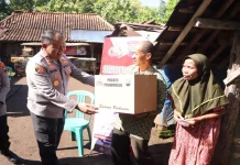 Among Wargo, Wujud Kepedulian Kapolres Purworejo kepada Lansia
