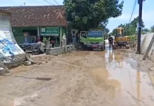 Tanggul Sungai Plumbon Kembali Jebol, 50 KK di Mangkang Kulon Terdampak