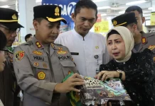 Kapolres Kudus Sidak Swalayan Jelang Lebaran, Pastikan Makanan Layak Konsumsi