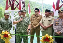 Danrem 072 Pamungkas Resmikan Jembatan Gantung Garuda di Desa Plipir Purworejo