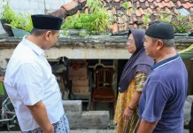 Disambangi Wagub, Warga Demak Korban Rob Dapat Bantuan Perbaikan Rumah