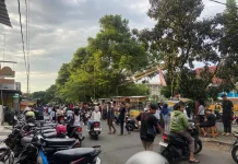 Tradisi Berburu Takjil Ramai Warnai Sore Ramadan