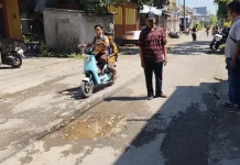Tradisi Tongtek di Kayen Pati Ternodai Aksi Tawuran Remaja