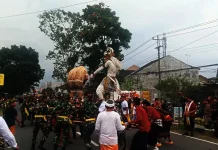 Awali Rangkaian Nyepi  1948 Caka, Umat Hindhu di Magelang Mengarak Ogoh-Ogoh