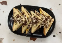 Cara Membuat Roti Bakar Coklat Keju dan Meses