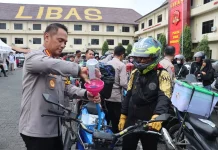 Kapolrestabes Semarang Sambut Pemudik Pengguna Valet and Ride