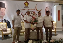 Pererat Kebersamaan, DPC Gerindra Purworejo Bagikan Parsel Lebaran untuk Kader