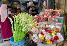Tradisi Nyekar Melandai, Harga Bunga  Tabur di Semarang  Kembali Normal