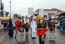 Arak-arakan Sosok Nyai Dapu Ramaikan Tradisi Syawalan Kirab Merti Desa Boja