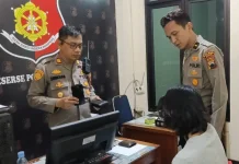 Nyaris Dimassa, Pencuri Telepon Seluler Diamankan Polisi