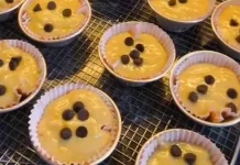 Resep Banana Muffin dengan Chocochips di Atasnya