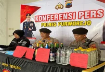 Respons Aduan Warga, Polres Purworejo Ringkus Penjual dan Peminum Miras