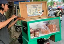 Tips Memilih Lokasi Strategis untuk Jualan Terang Bulan
