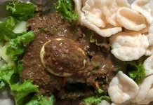 Gado-Gado Sambal Kacang, Pilihan Lezat untuk Santap Siang