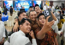 Gubernur Ajak Mahasiswa Gabung Super Team Bangun Jateng