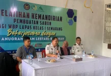 Warga Binaan Lapas Semarang Dilatih Membuat Sabun