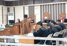 Bantah Sepakati Kredit dengan Iwan dan Allan, Terdakwa Babay Minta Dibebaskan