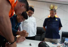 Tim Cyborg Insect Undip Demonstrasikan Robot Kecoa Pendeteksi Korban Bencana