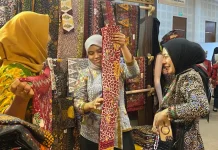 Batik Tulis Lasem Anjas Curi Perhatian di Ajang Persit Bisa 2 Jakarta