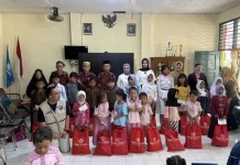 Hardiknas, Semarang Donasi dan Immoderma  Berbagi Santunan Anak Yatim dan Duafa