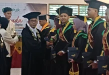 UMPwr Wisuda 211 Sarjana dan Magister, Rektor: Jadilah Problem Solver di Era Digital