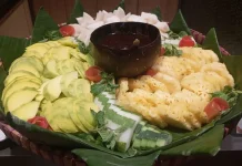 Cara Menyajikan Rujak Buah agar Lebih Menarik