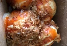 Inspirasi Topping Takoyaki Kekinian yang Disukai Anak Muda