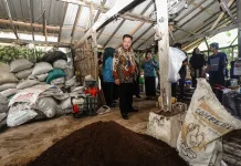Wujudkan Pangan Mandiri, Sendi Laras Salatiga Ajak Warga Bertani dari Rumah