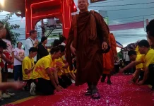 Bhikkhu Rombongan Indonesia Walk for Peace  Menginap di TITD Hok An Kiong Muntilan