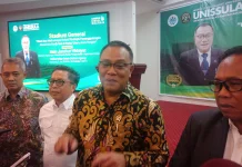 Menteri LH: Jangan Hanya Andalkan Giant Sea Wall untuk Atasi Rob Pantura